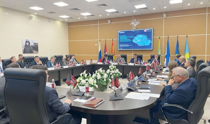 На Международном военно-техническом форуме «АРМИЯ-2024» рассмотрели инструменты диверсификации предприятий оборонно-промышленного комплекса